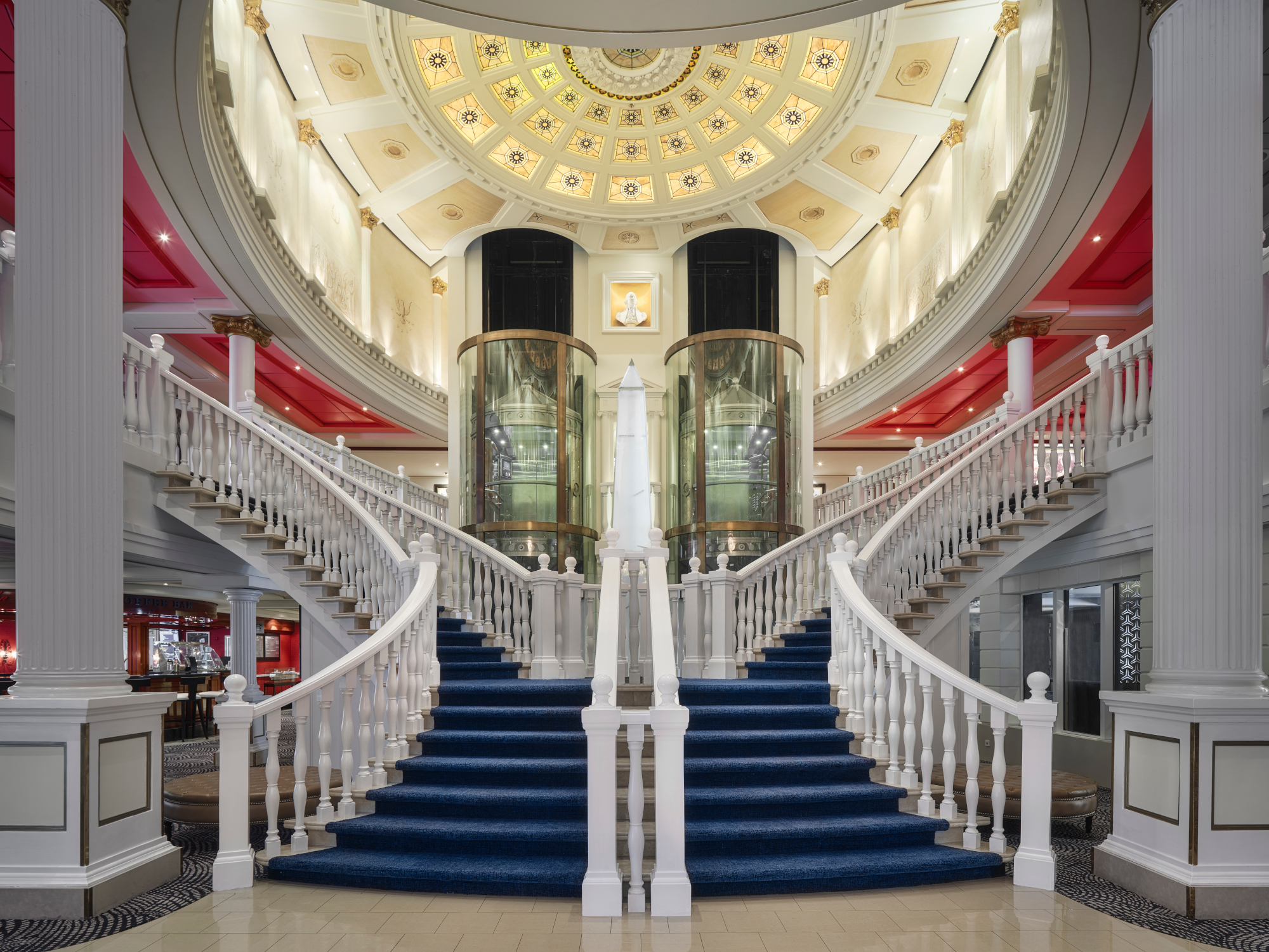 MyCruise Norwegian-Cruise-Line Pride-of-America Offentlige-arealer Barer-lounger-atrium10